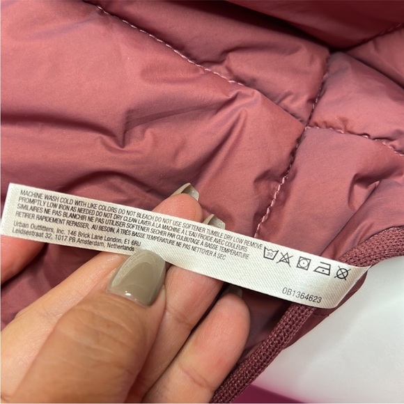 FP Movement Chill Out PrimaLoft Poncho Quilted Puffer Vest NWT One size - Picture 8 of 13